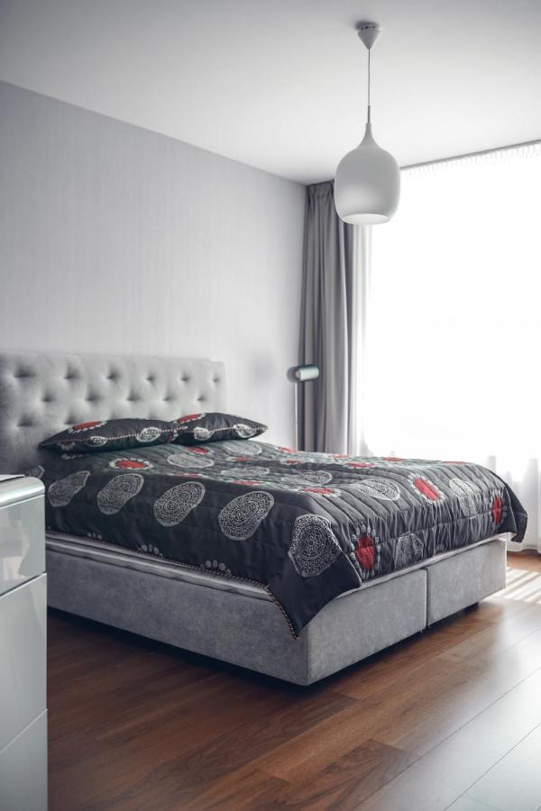Voir Apartment Bratislava Luaran gambar