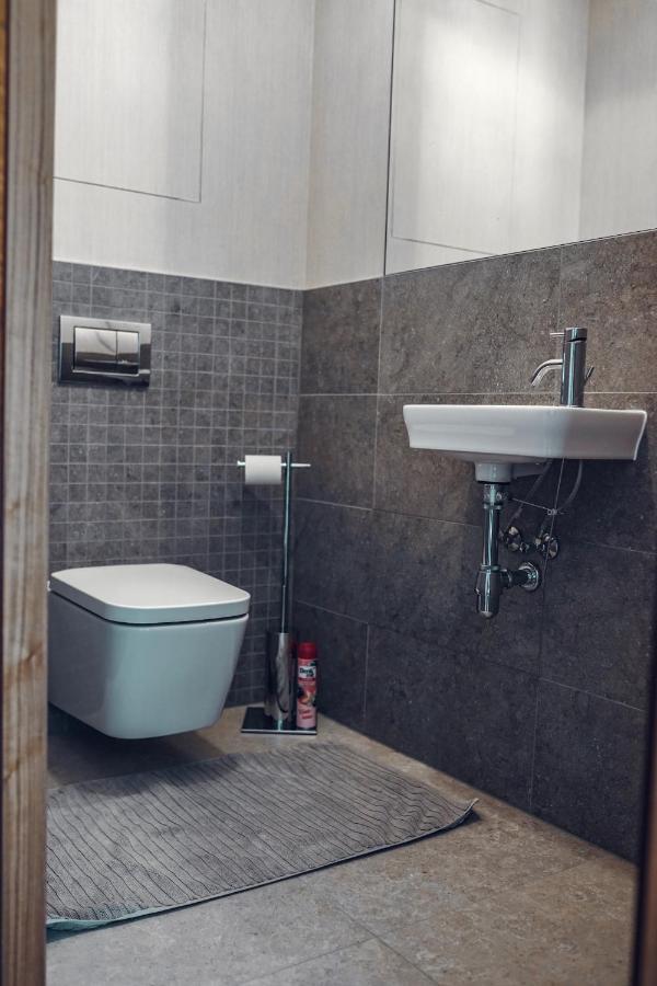 Voir Apartment Bratislava Luaran gambar
